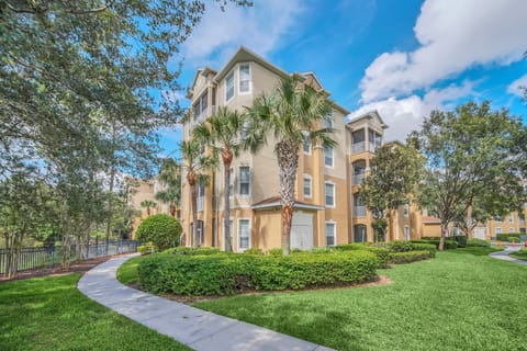 images-for-web-or-mls7660Comrowstunit402_01