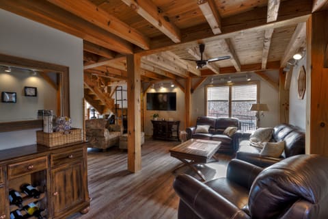Waterfront Cabin Marquette IA | 2 BR | 1.5 BA | 8 Guests (1)