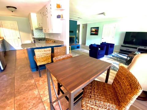 Breakfast area seats 4.  Laundry is located just off kitchen.