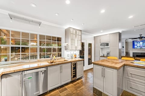 A15aaf79 4b3f 43b2 9ad7 e75974ea5996