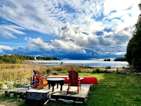 A wonderful view of Dorcas Bay awaits you.