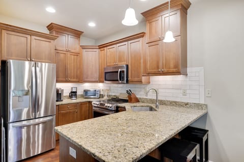 kurig&drip coffee, baking sheets, roaster, instapot, blender, toaster oven 