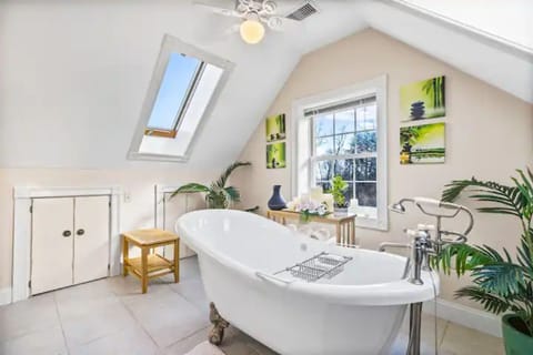 Bathroom 3rd Floor