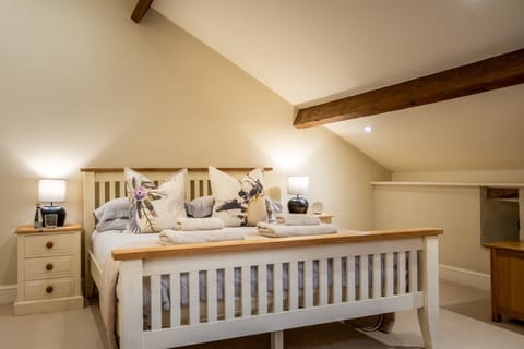 Rose Barn Hawkshead Holiday Cottage Master Bedroom