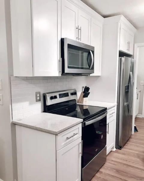 Fully renovated and equipped kitchen
