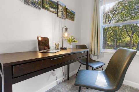 Dedicated Office (bedroom 3) with a Queen size air mattress available