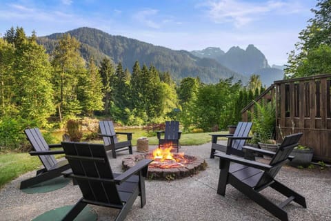 Firepit, with 6 chairs. Extra chairs can be pulled from outdoor table.
