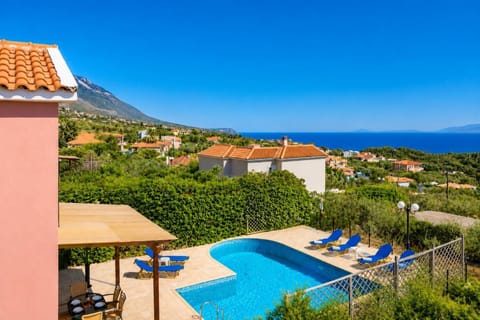 Beautiful villa with private pool and terrace with sea views