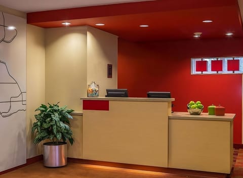 Check in smoothly at the warm, welcoming front desk.