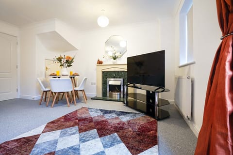 Living Room / Lounge