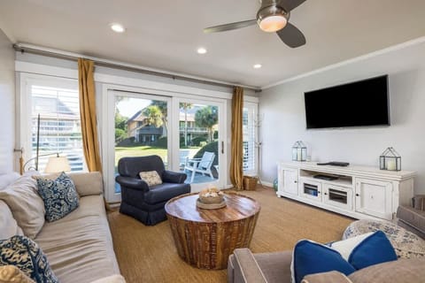 344 John Fripp Villa