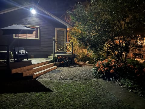 THE BOWER: ENTER FROM THE BACK DECK. KEYSAFE FOR CHECKIN.