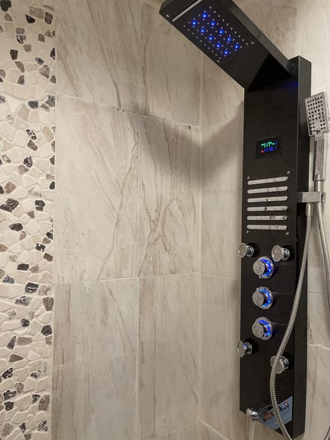 Hand-held showerhead