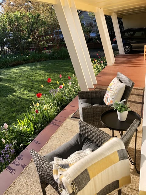 Welcome to Sunshine House! 