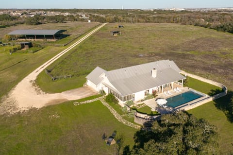 21+ acres close to everything