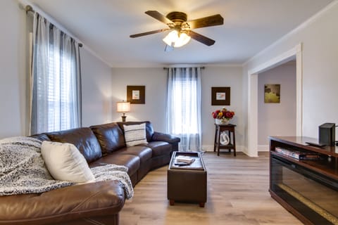 Salisbury Vacation Rental | 3BR | 1.5BA | 1,400 Sq Ft | Stairs Required