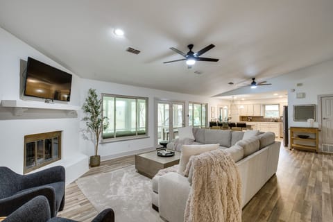 Kemp Vacation Rental | 5BR | 3BA | 2,703 Sq Ft | Access Only By Stairs