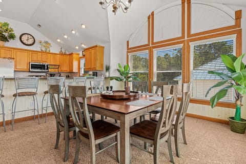 Dining Area - Top Level