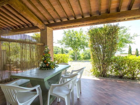 Plant, Flower, Property, Table, Wood, Chair, Shade, Interior Design, Tree, Real Estate