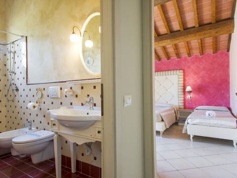 Cloud, Sky, Water, Plant, Property, Building, Azure, Swimming Pool, Tree, Chair