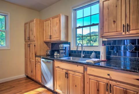 Chef's Kitchen w/ Stainless Steel Appliances & Mountain Views