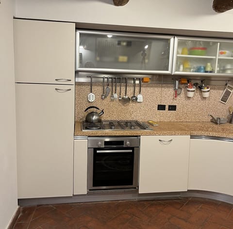 Autumn, Kitchen, Spring, Summer