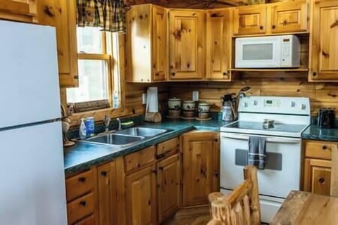 8bb9faf9 dcf4 49a6 aae6 65a32218f809