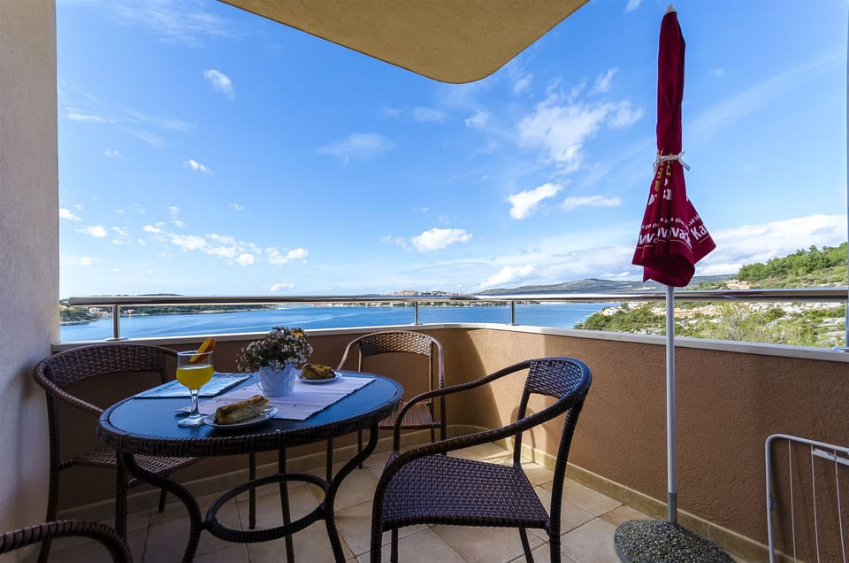 image/jpeg