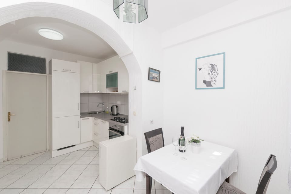 Apartments Tina Apartment in Zadar County