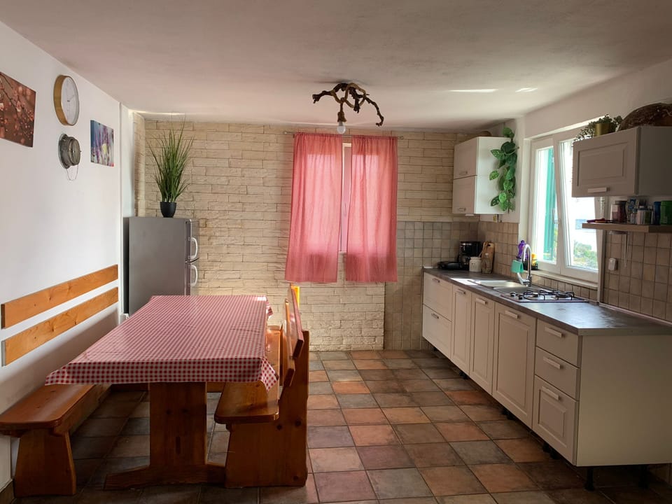 kitchen-diner