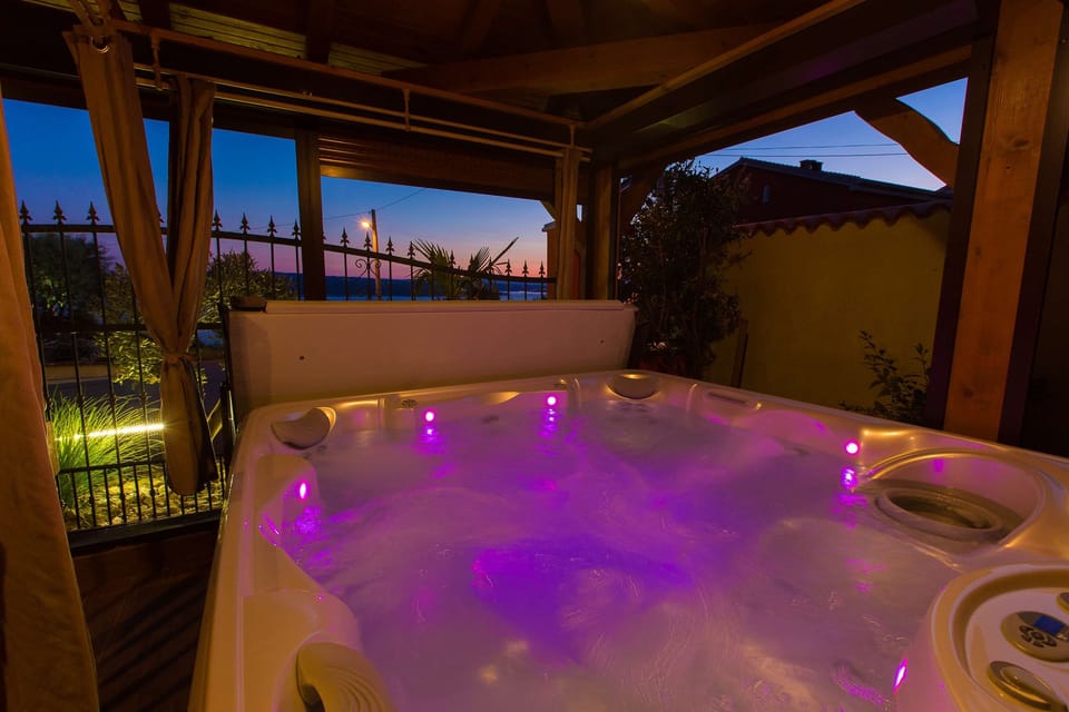 hot-tub