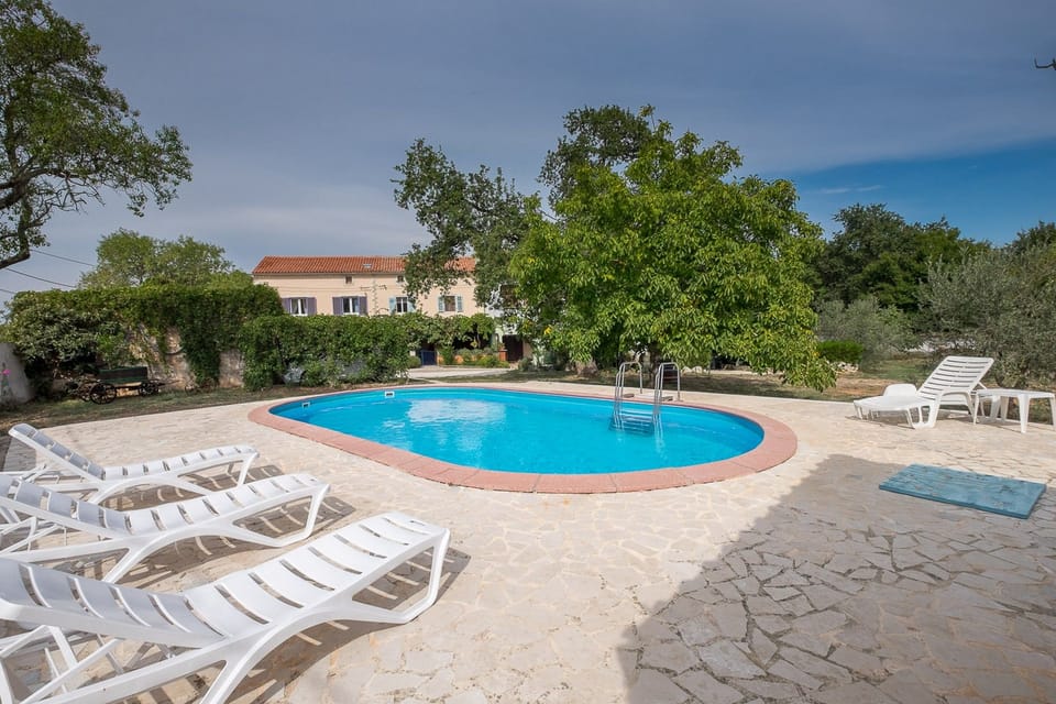 image/jpeg