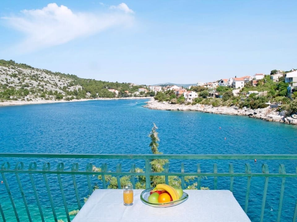 image/jpeg