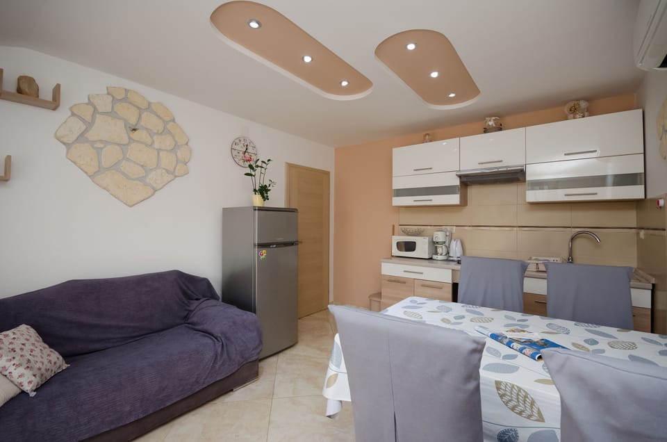 image/jpeg