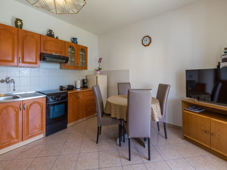 kitchen-diner