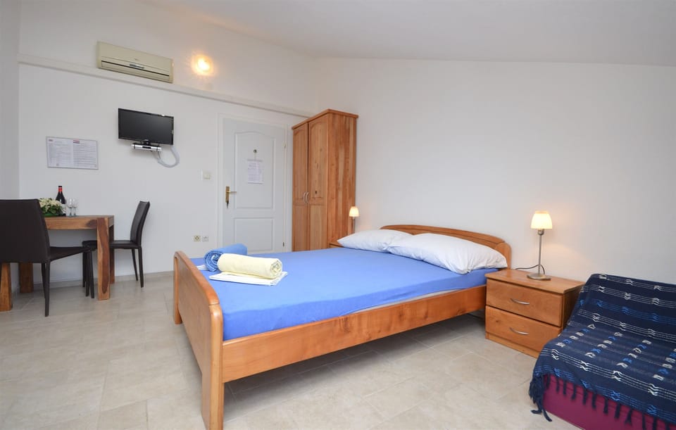 Apartments Mara Apartment hotel in Šibenik-Knin County, Croatia