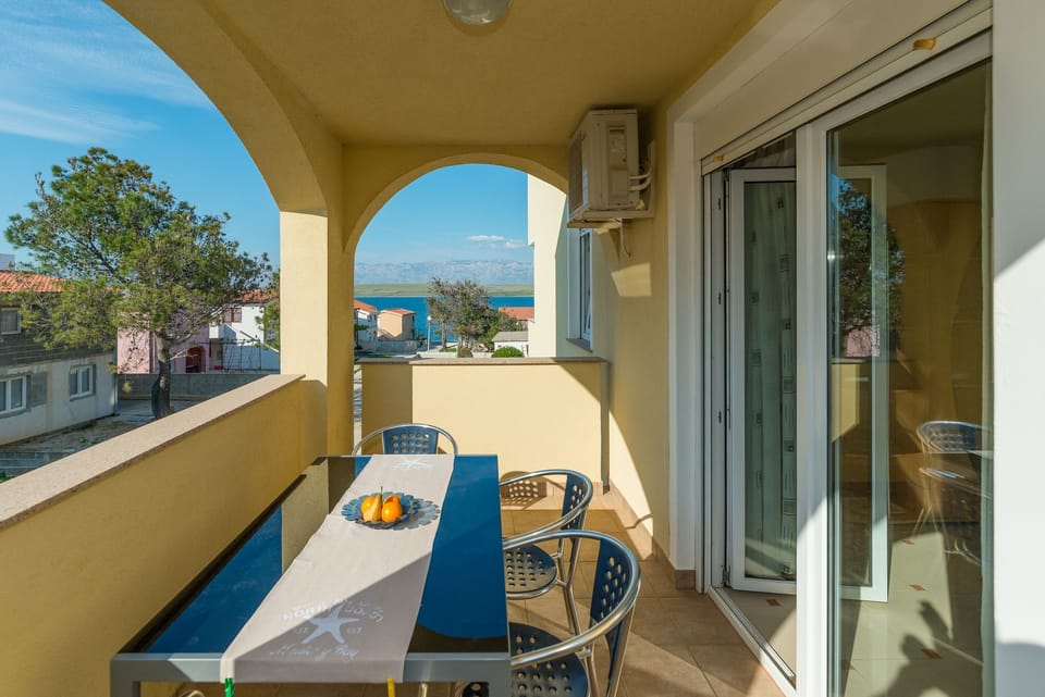 balcony-terrace