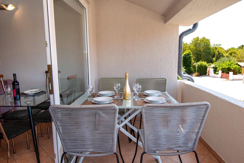 balcony-terrace