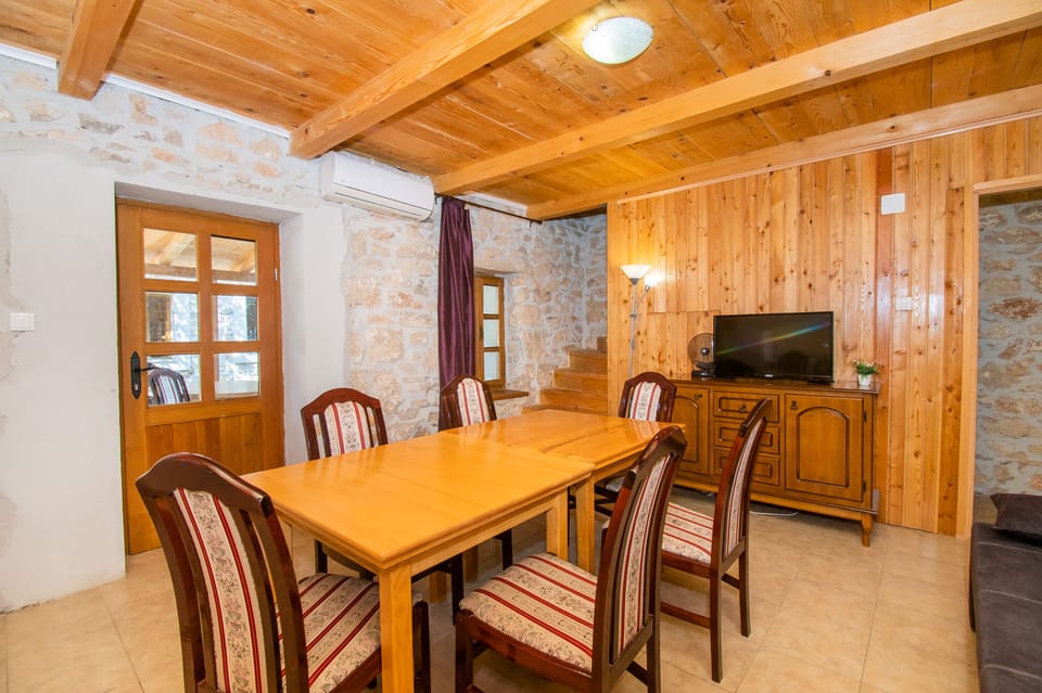 kitchen-diner