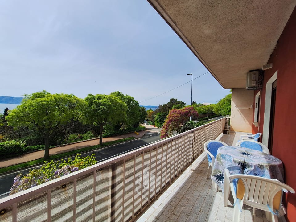 balcony-terrace