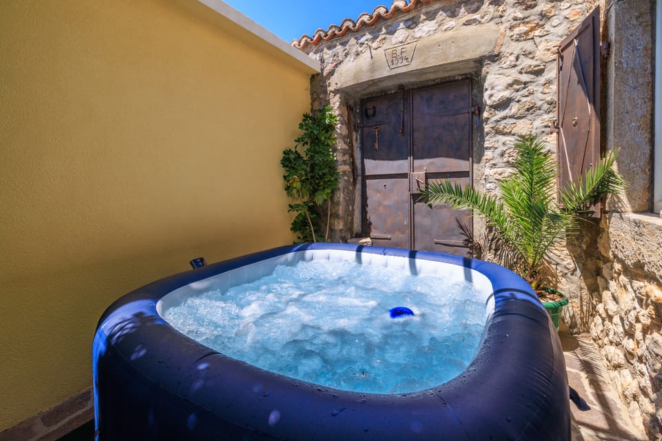 hot-tub
