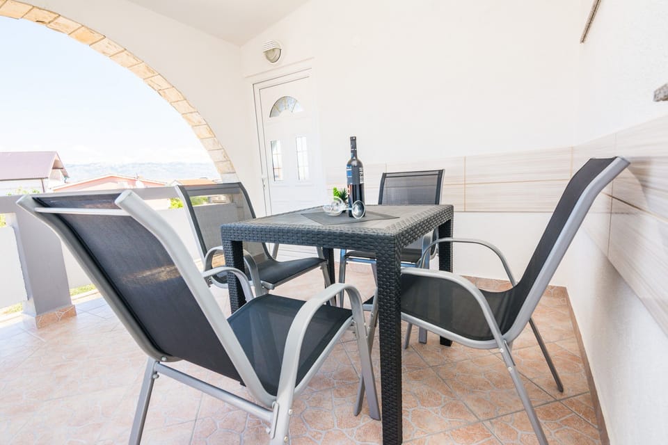 balcony-terrace