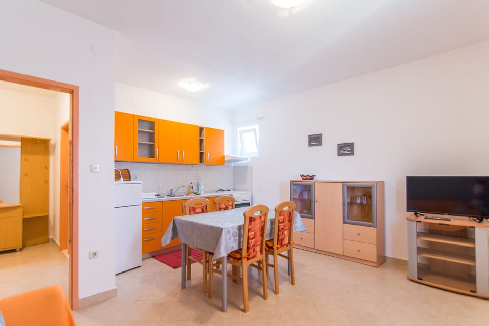 kitchen-diner