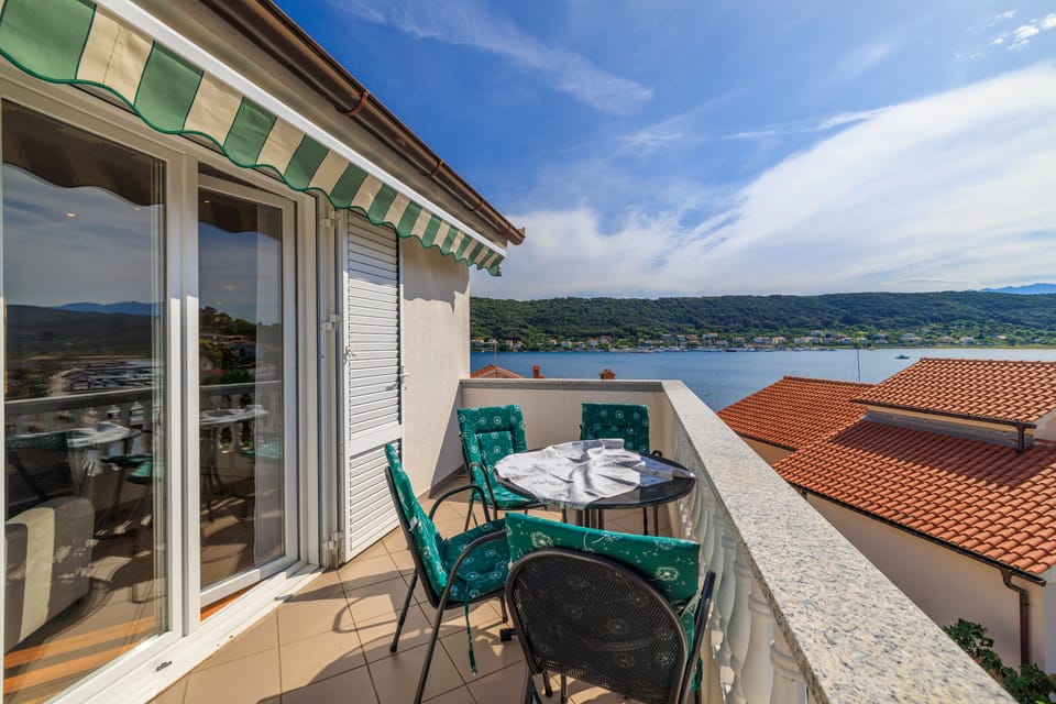 balcony-terrace