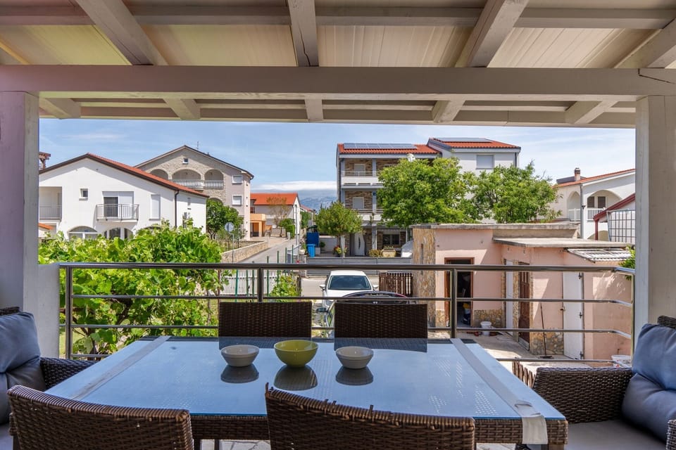 balcony-terrace