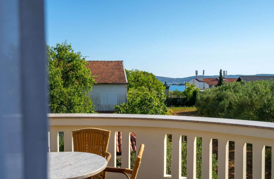 balcony-terrace