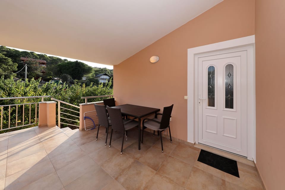 balcony-terrace