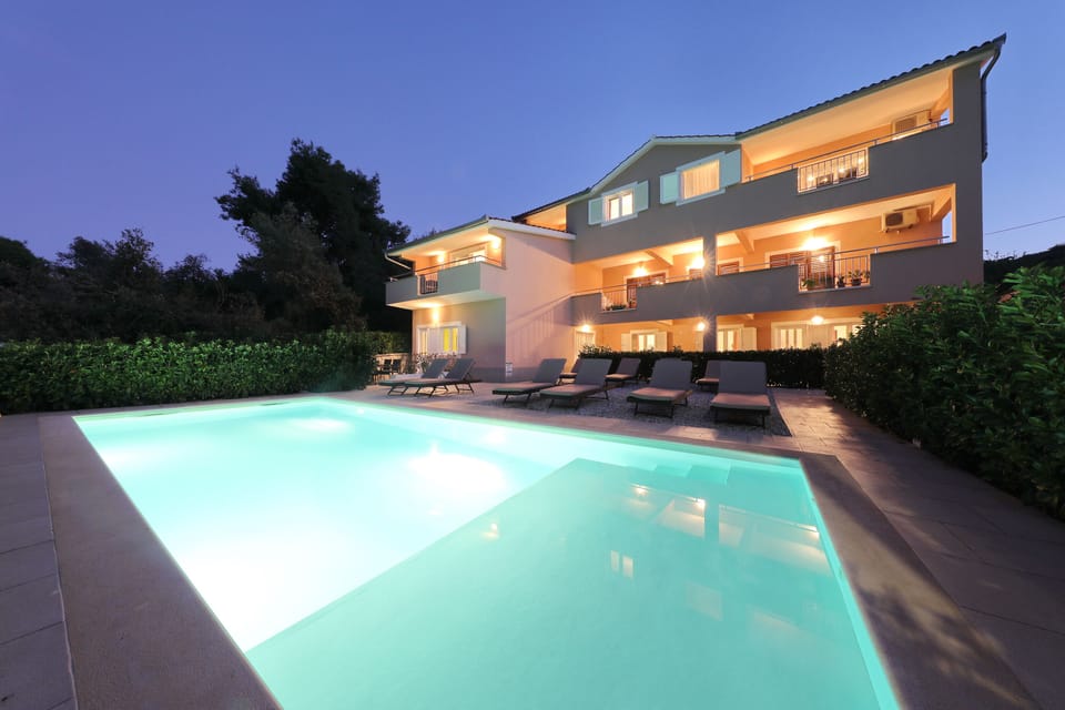 pool