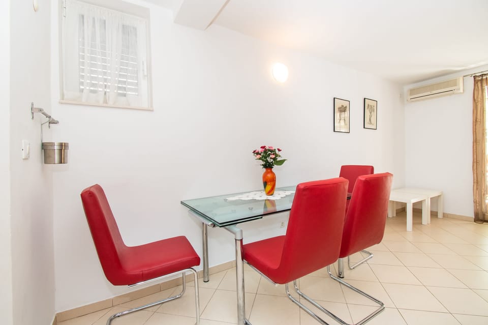 dining-room