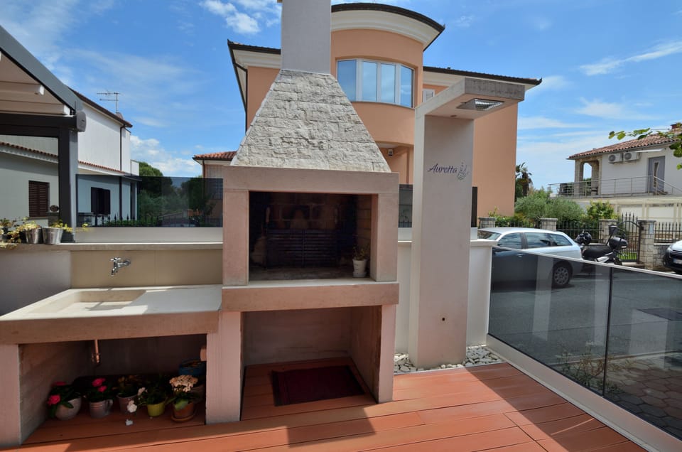 Apartment Auretta Apartment in Novigrad